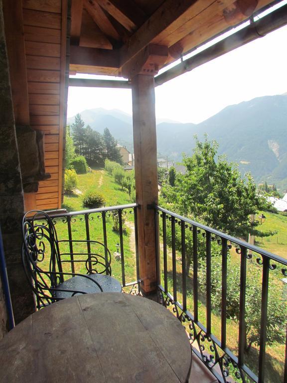 Casa Rural Fontamil Gistaín Oda fotoğraf