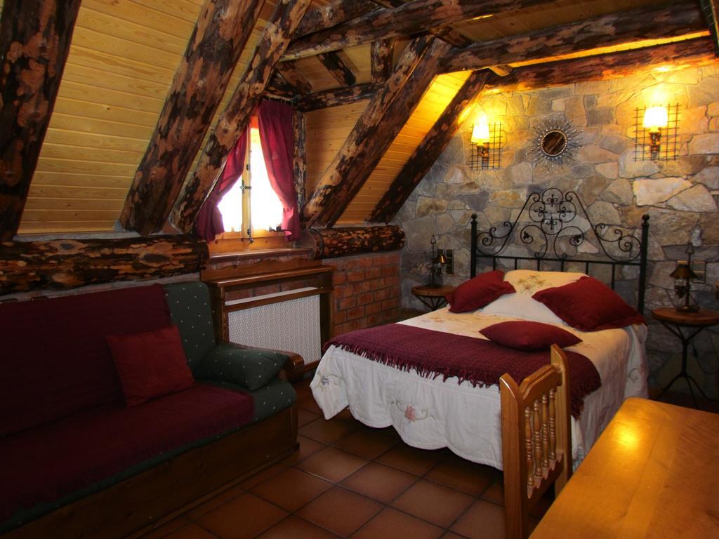 Casa Rural Fontamil Gistaín Oda fotoğraf